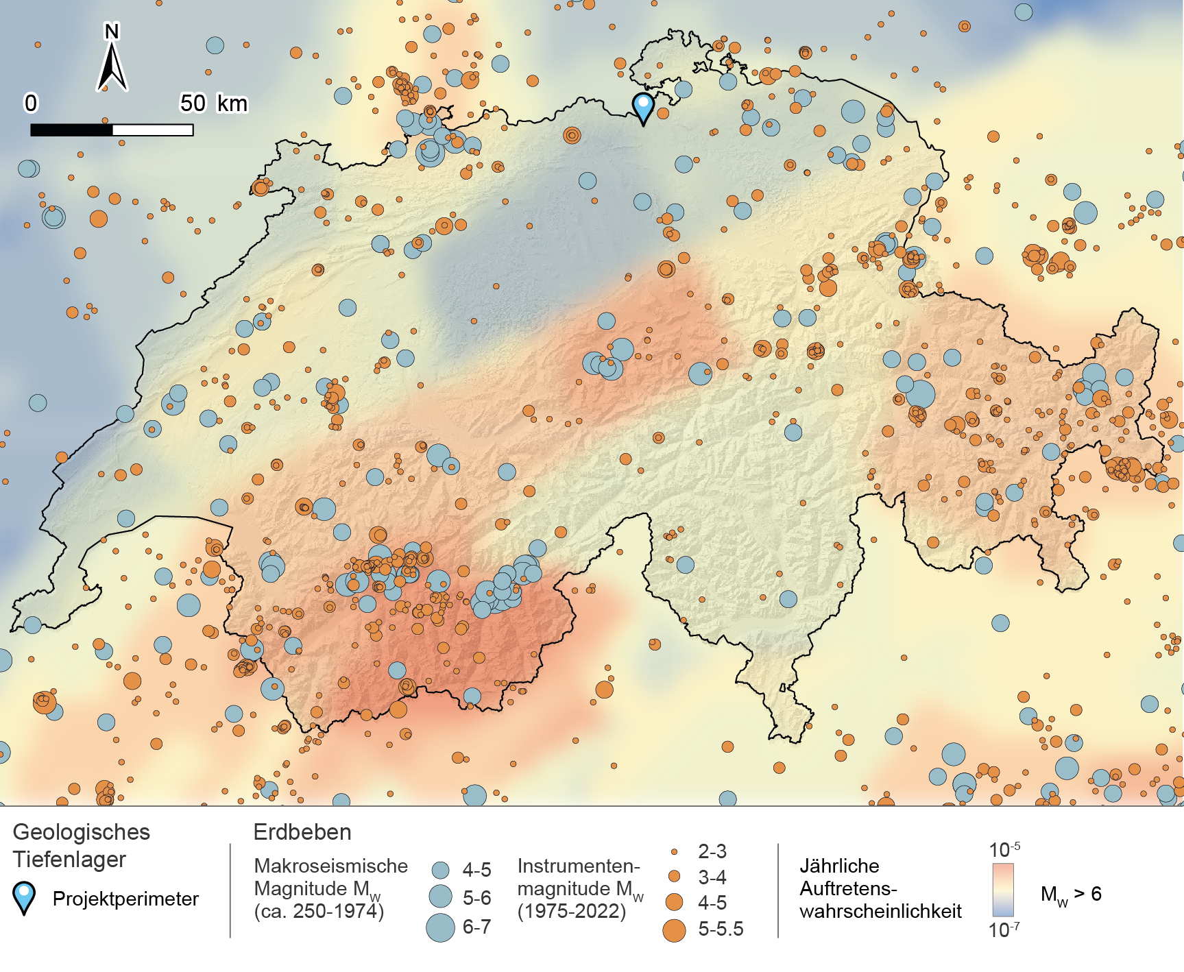 Darstellung des Schweizer Erdbebenkatalogs (Fäh et al. 2011) inkl. einer Aktuali­sie­rung bis einschliesslich 30.09.2023 zusammen mit der modellierten Auftretens­wahrscheinlichkeit von Erdbeben mit Magnituden MW ≥ 6 in der Schweiz, basierend auf Einschätzungen von vier Expertengruppen im Rahmen des PRP-Projekts (swissnuclear 2013-15)  In Farbe gezeigt ist die jährliche Auftretenswahrscheinlichkeit eines Erdbebens mit MW ≥ 6 in einem Gebiet von 0.05° Länge × 0.05° Breite (entspricht ca. 21 km2) für Herdtiefen < 15 km. Zum Vergleich sind die effektiv erfassten Erdbeben mit M ≥ 2 bzw. historisch dokumentierte Erdbeben mit M ≥ 4 dargestellt.